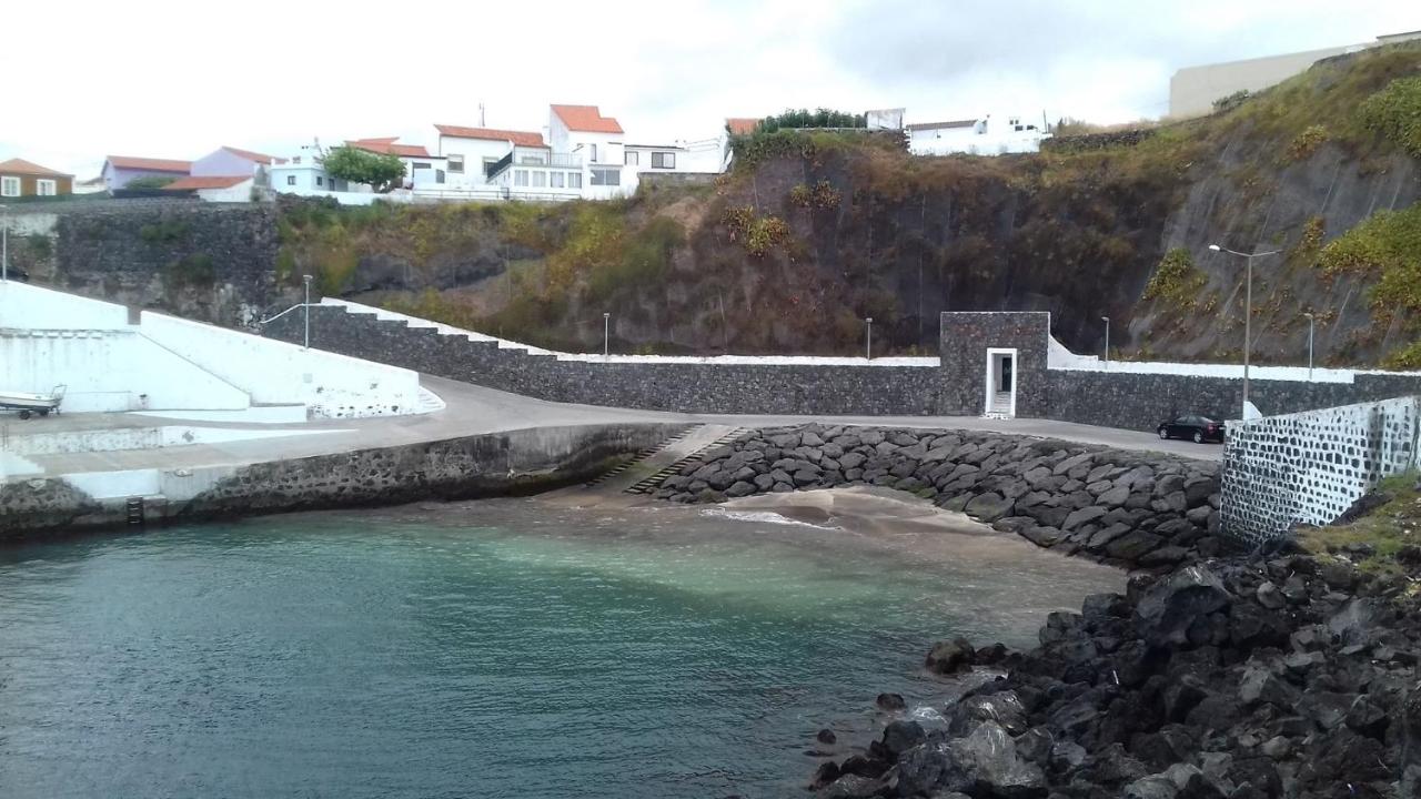 Beach: Rocky3