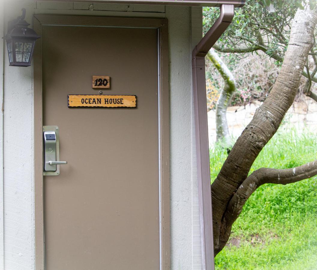 Carmel Resort Inn — photo 11