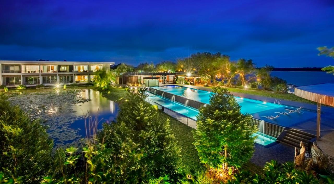 บ้านริมอ่าว (Baan Rim Ao)