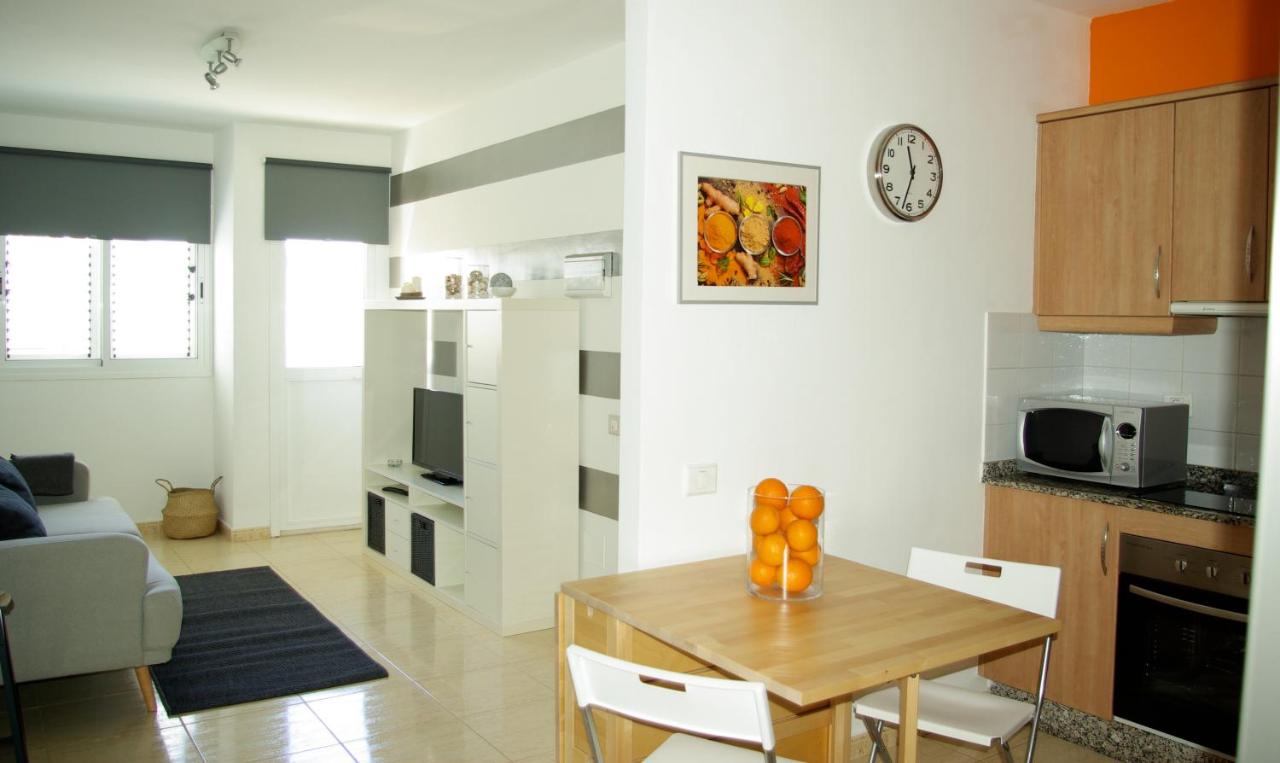 Apartment Casa del Mar Arinaga, Spain - Booking.com