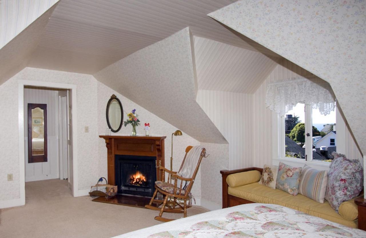 Headlands Inn Bed and Breakfast — photo 19