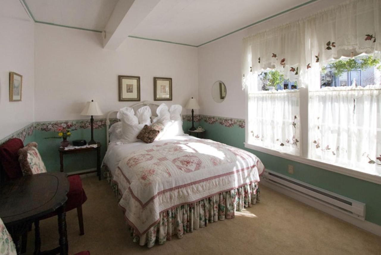 Headlands Inn Bed and Breakfast — photo 24