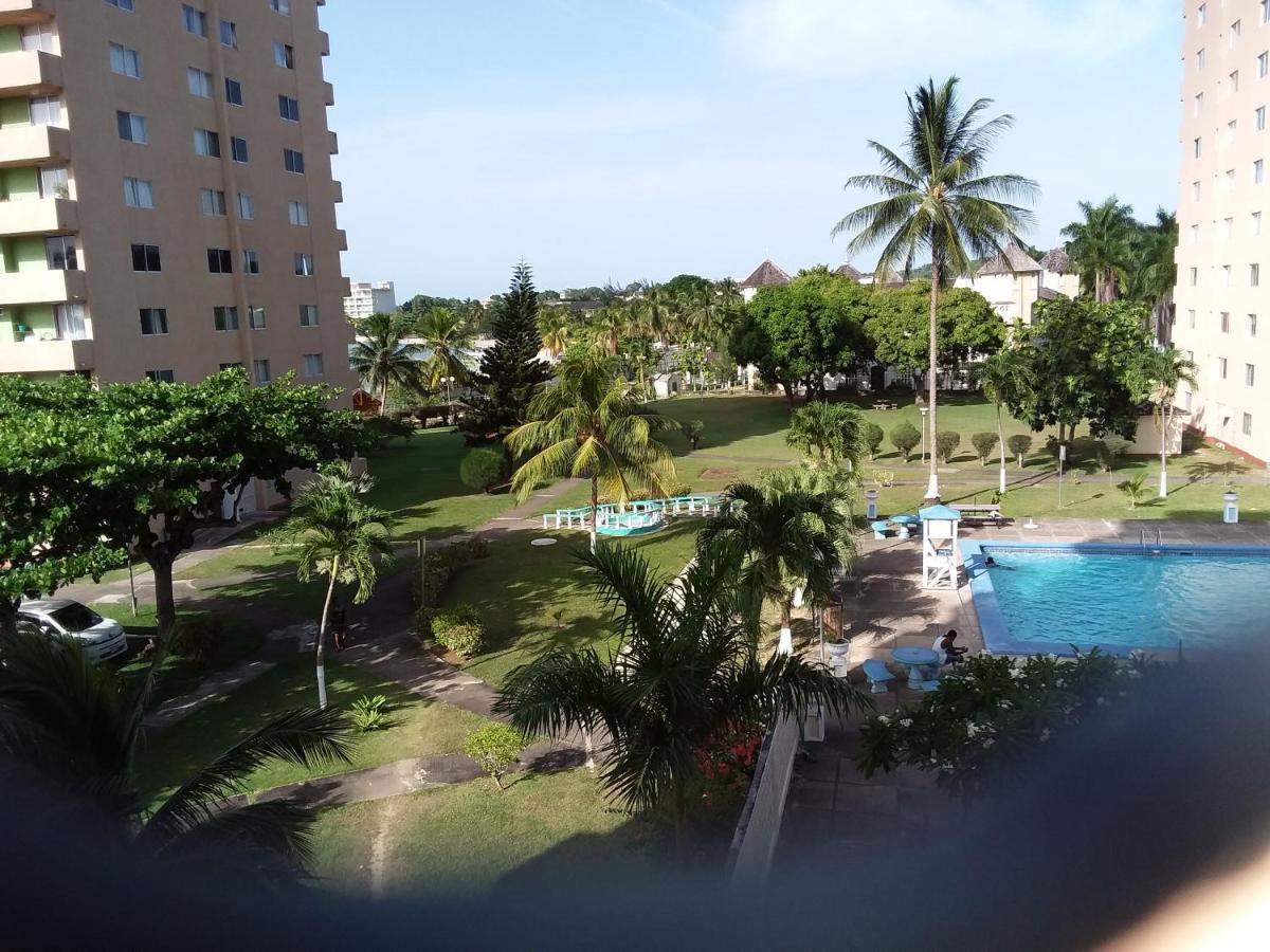 McFarlane's Place - 4