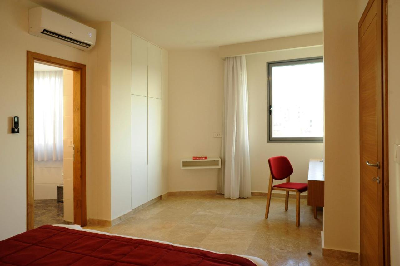 Grey Pearls Suites photo