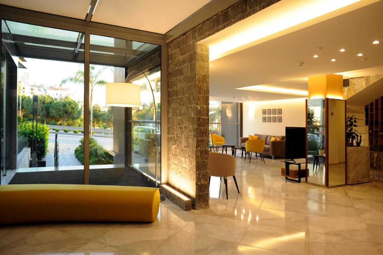 Grey Pearls Suites photo