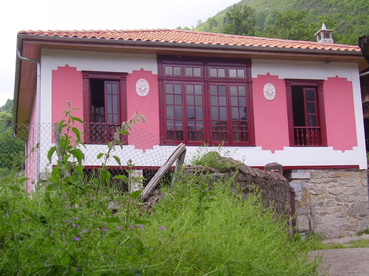 Casa Rural La Llerona, Belmonte de Miranda, Spain - Booking.com