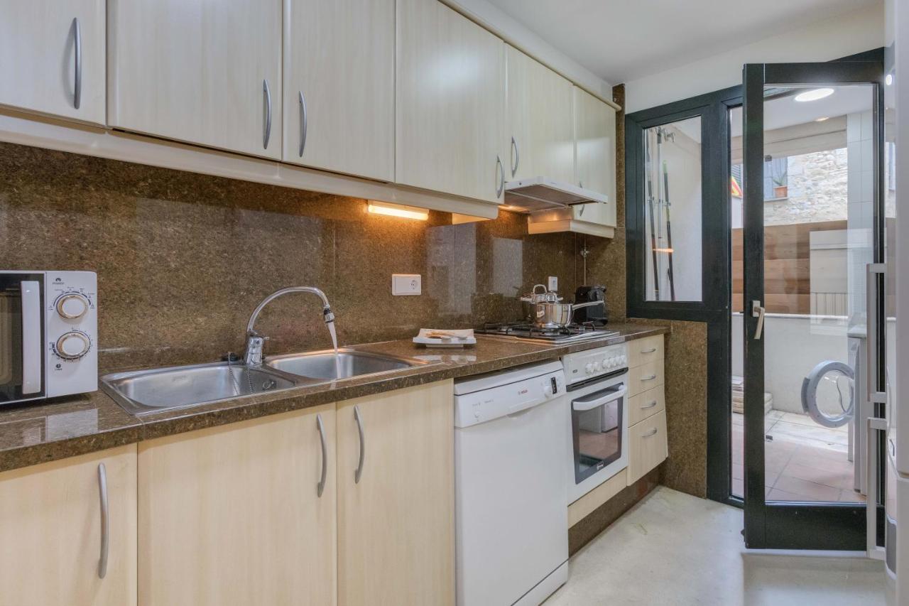 Apartment Flateli Pou Rodó 1, Girona, Spain - Booking.com