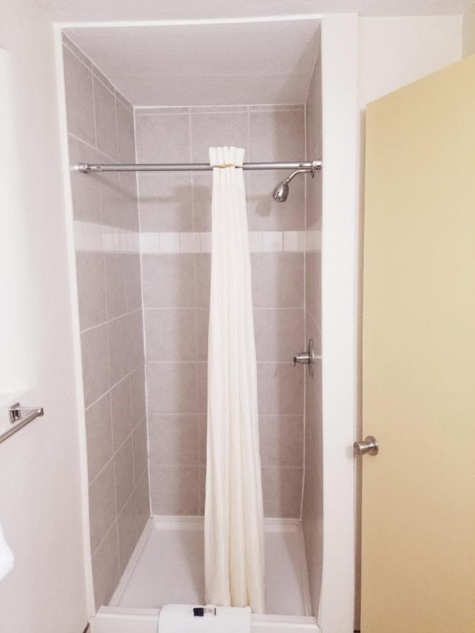 Americas Best Value Inn Grand Junction — photo 10