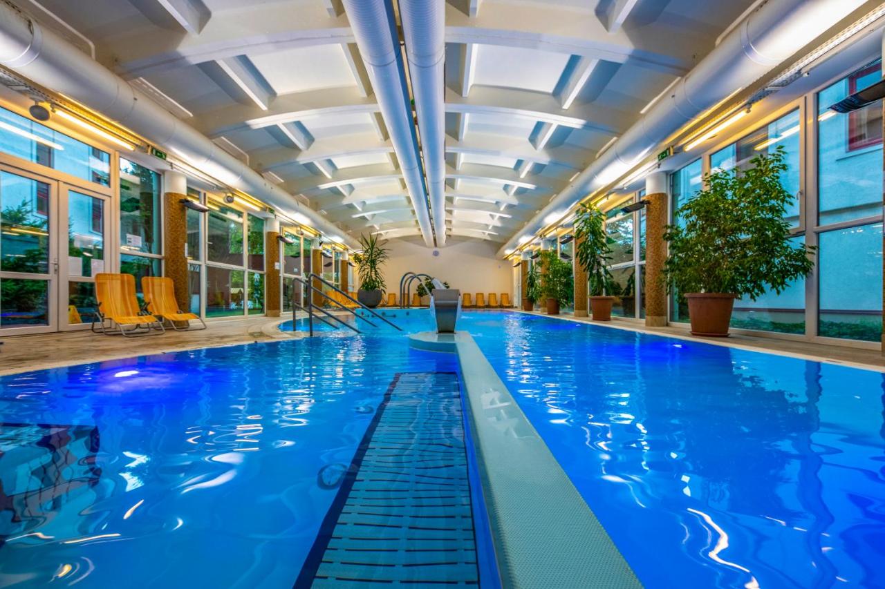 Heated swimming pool: Dráva Hotel Thermal Resort