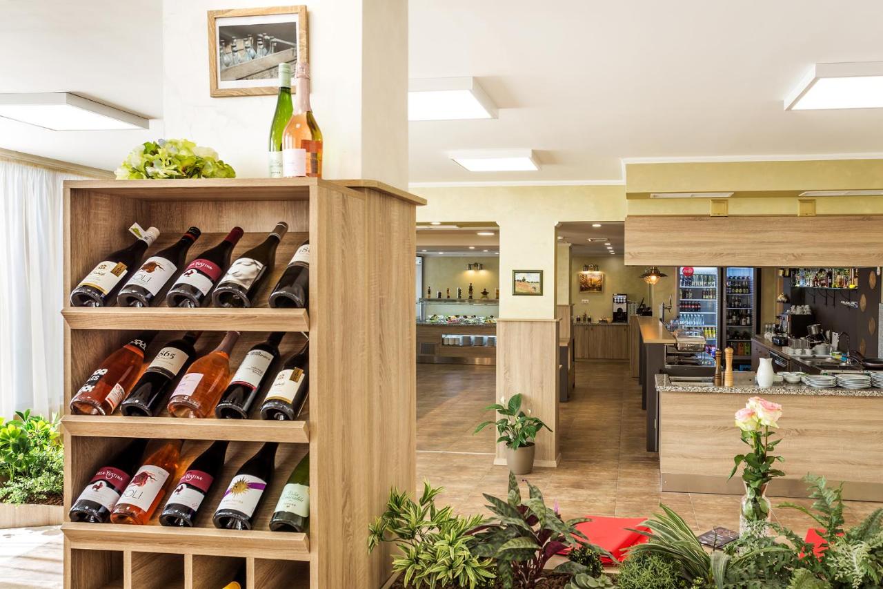 Grami Hotel Sofia photo