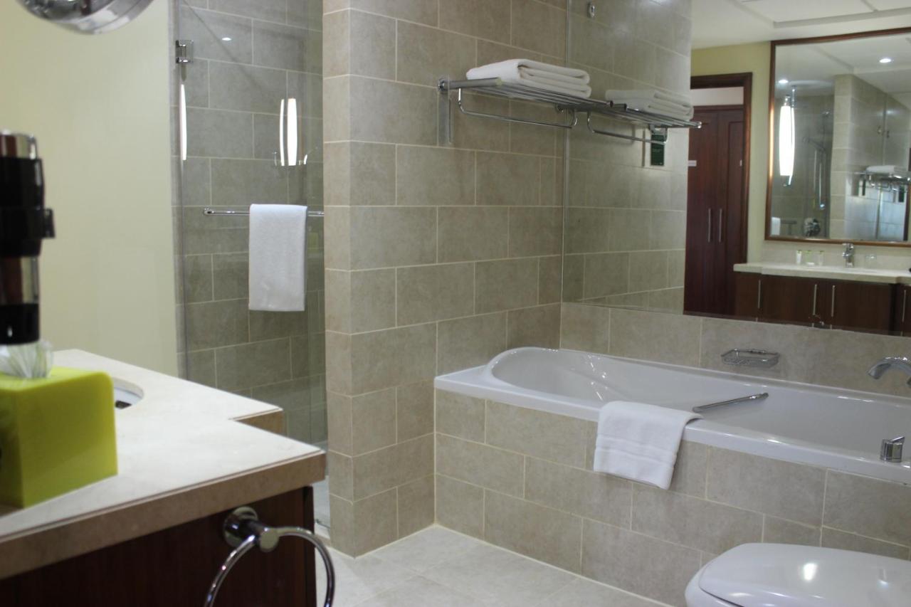 Ramada Downtown Dubai photo