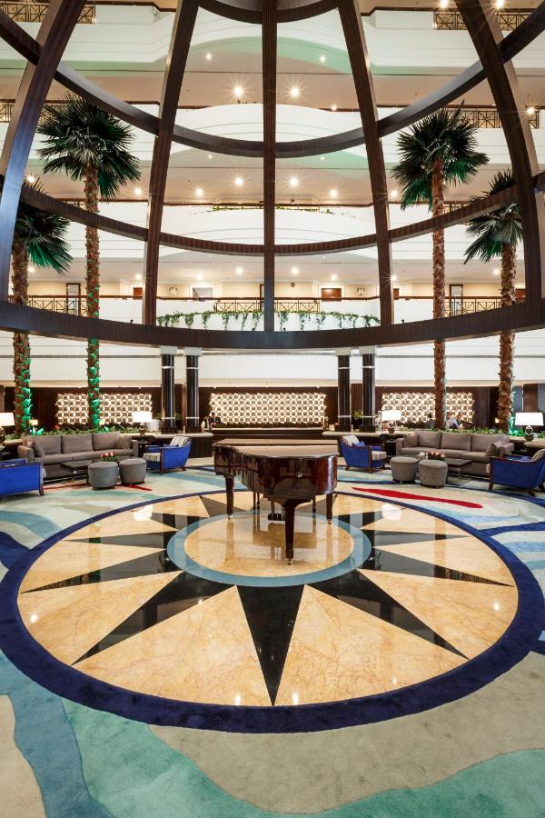 Mövenpick Grand Al Bustan photo