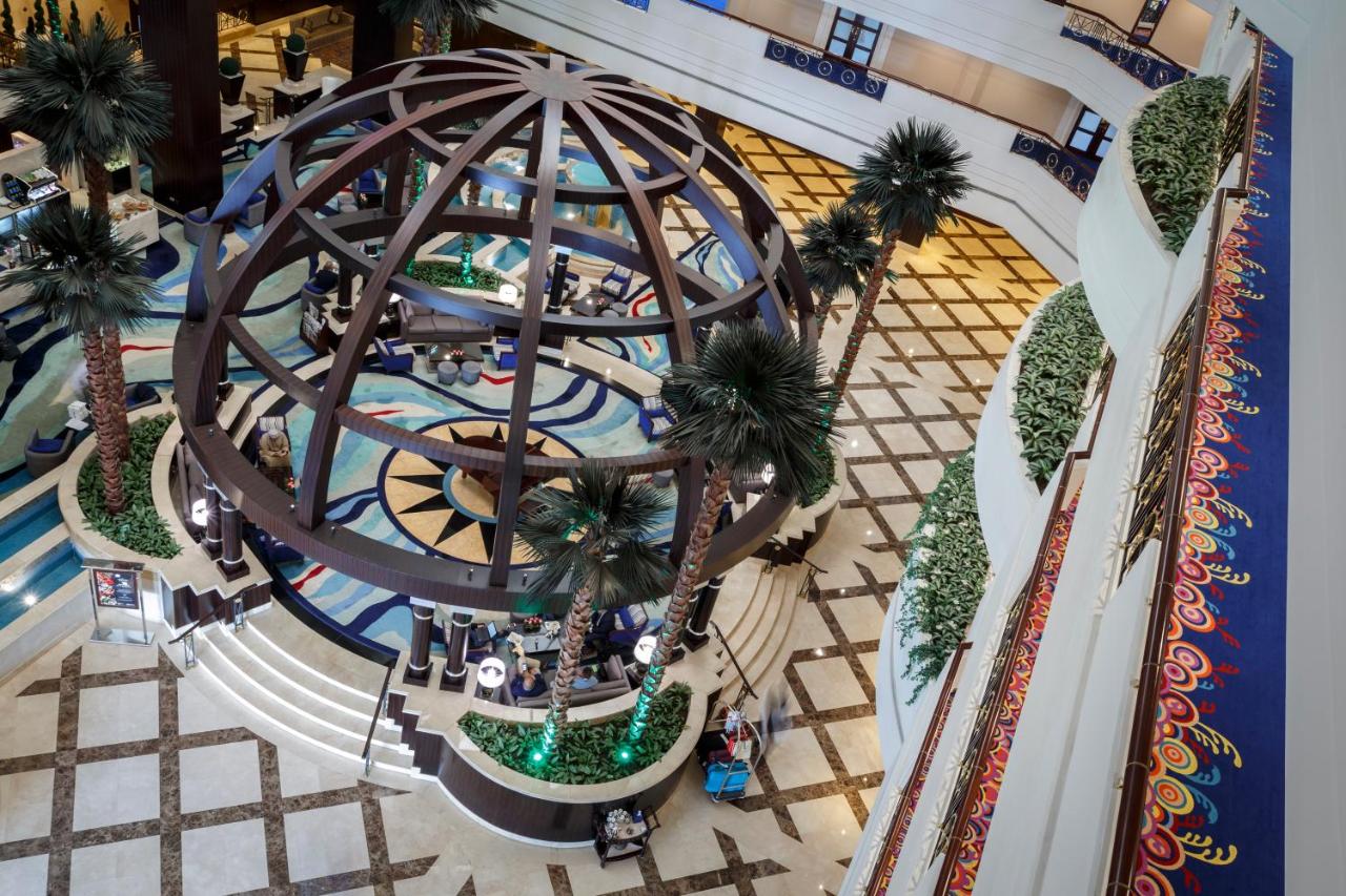 Mövenpick Grand Al Bustan photo