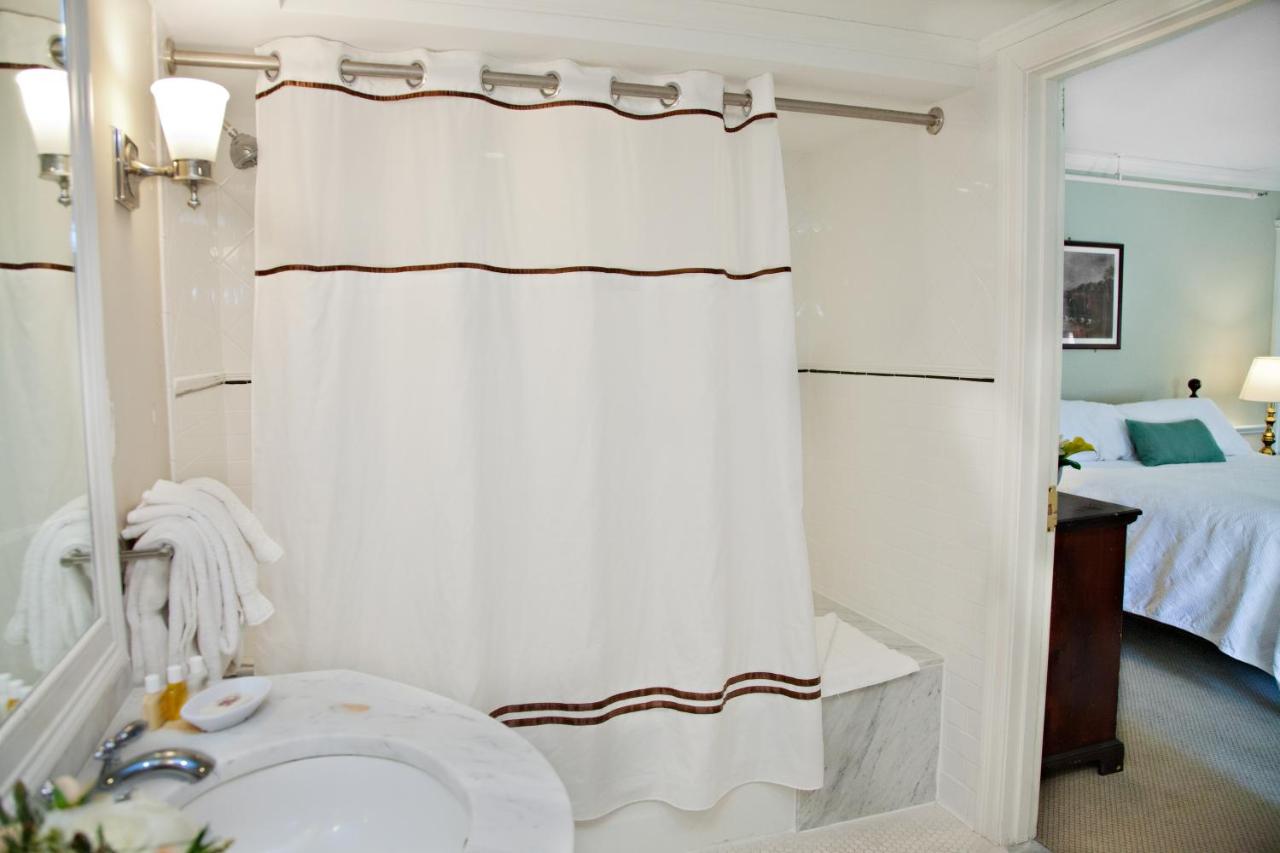 Concord's Colonial Inn — photo 15