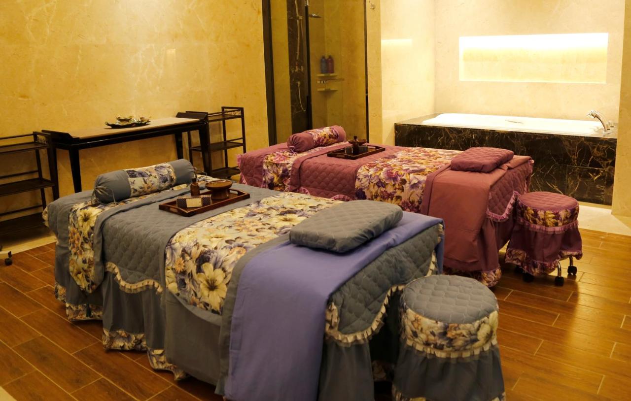 Spa hotel: Wyndham Chongqing Yuelai