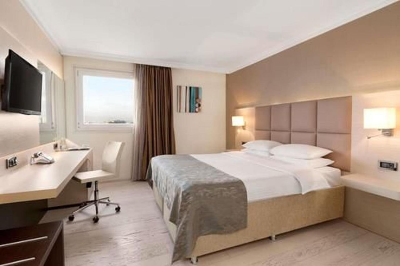 Ramada by Wyndham Sofia City Center photo