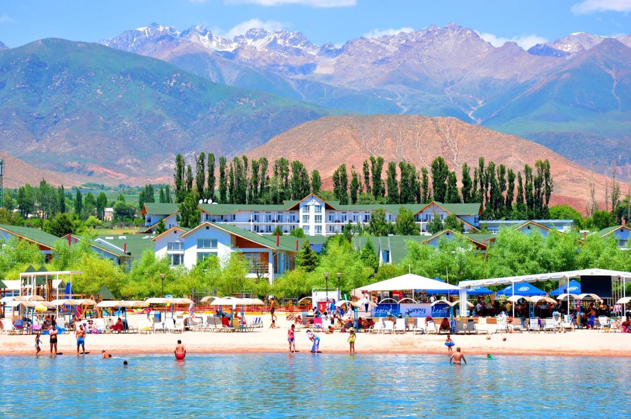 Beach: Kapriz Issyk Kul Resort