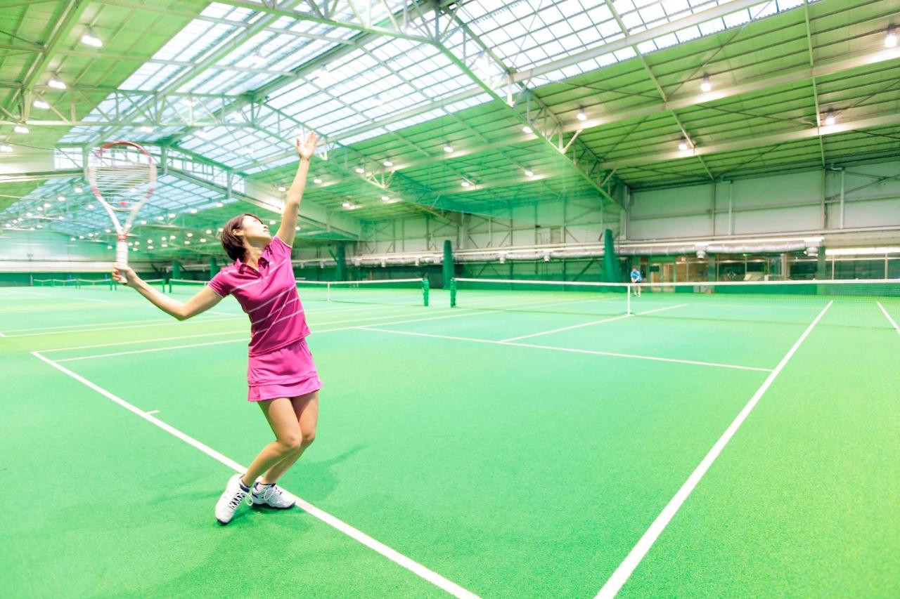 Tennis court: Shinagawa Prince Hotel