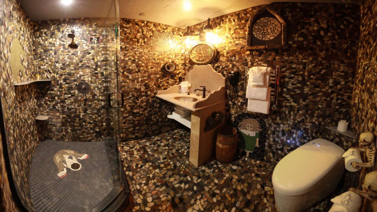 Adventure Suites — photo 16