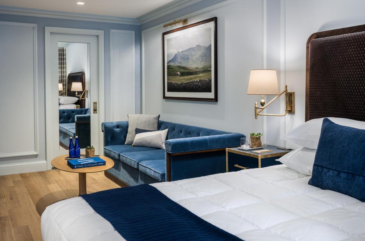 Merrion Row Hotel and Public House - 2