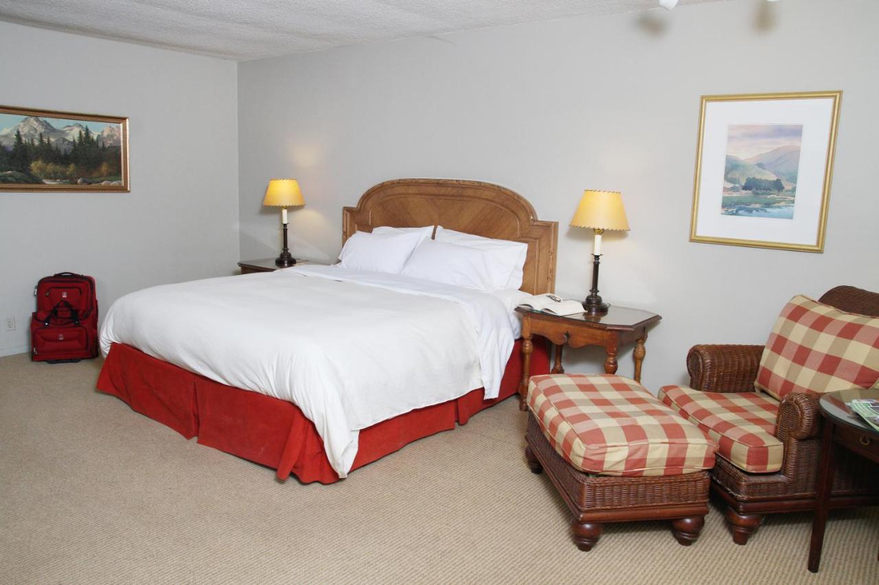 The Lodge at Riverside — photo 17