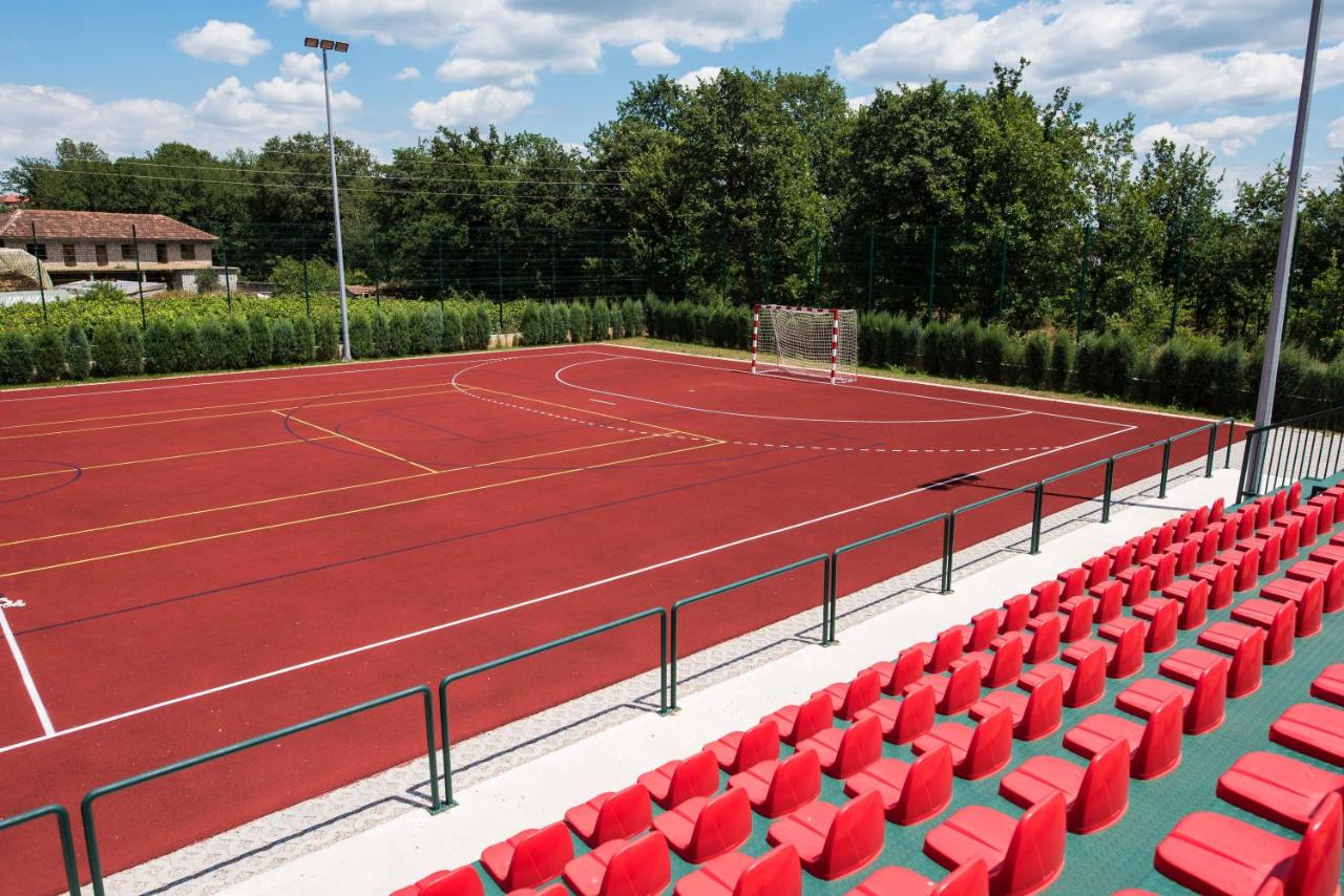 Tennis court: Fo'Rest Međugorje