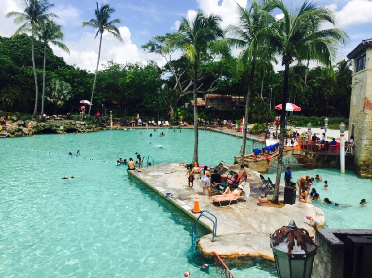 Host4U Vacation Suites - 4