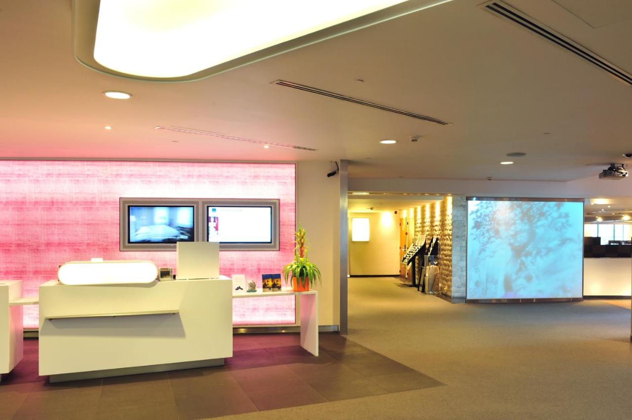 Novotel Brussels City Centre photo