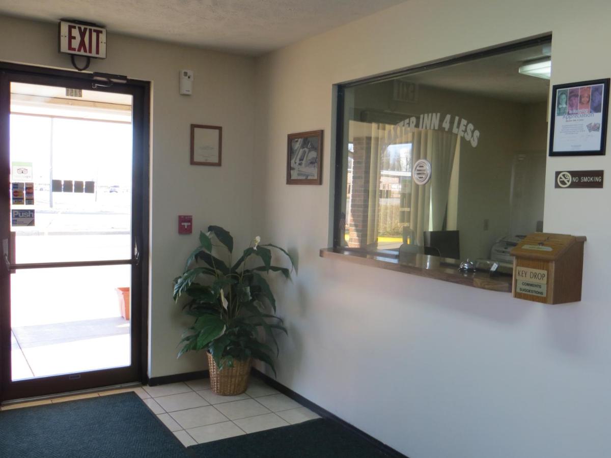 Baxter Inn 4 Less — photo 7