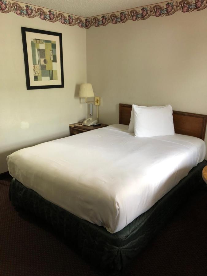 Rexdale Inn — photo 22
