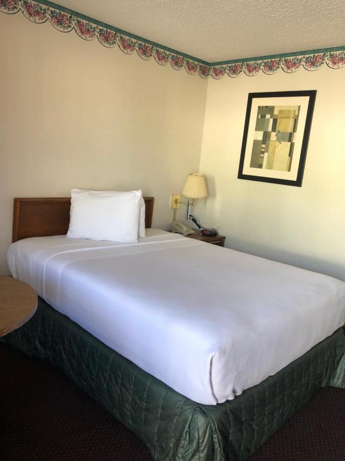 Rexdale Inn — photo 21