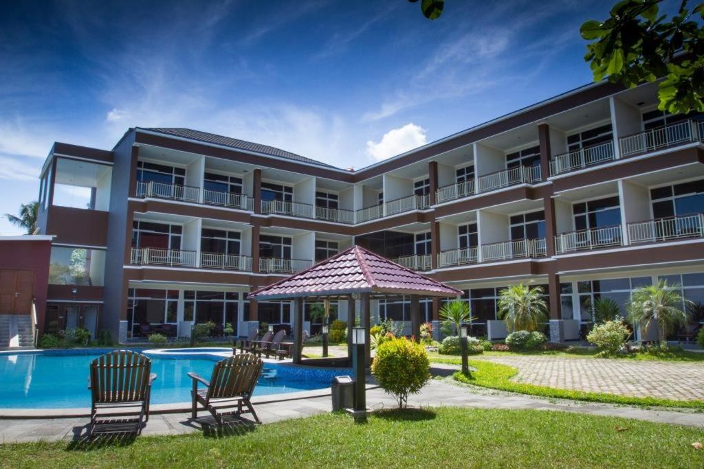 Image: Bahamas Hotel & Resort Belitung