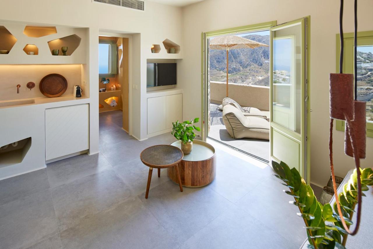 Aeon Suites - Adults Only by Mr and Mrs White - 2