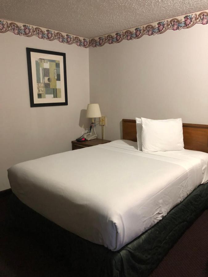 Rexdale Inn — photo 10