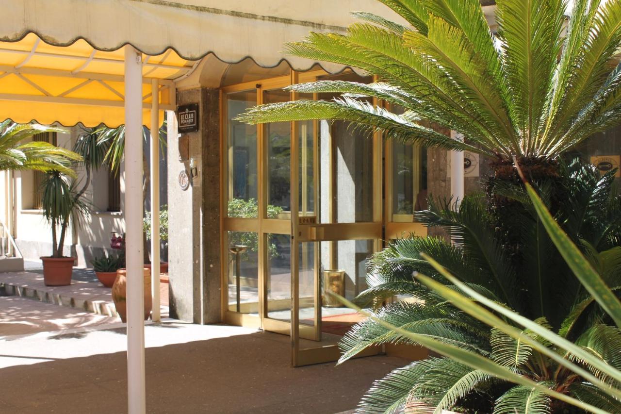 501 Hotel photo