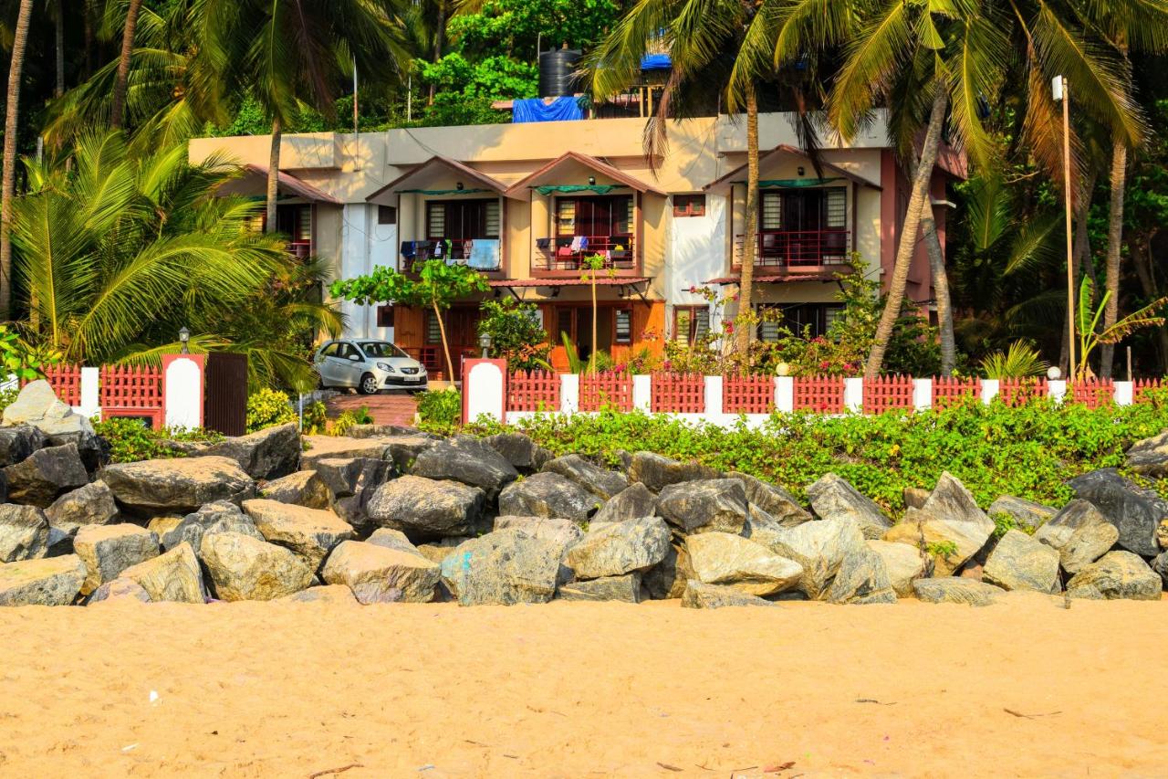 Image: Club 7 Beach Resort