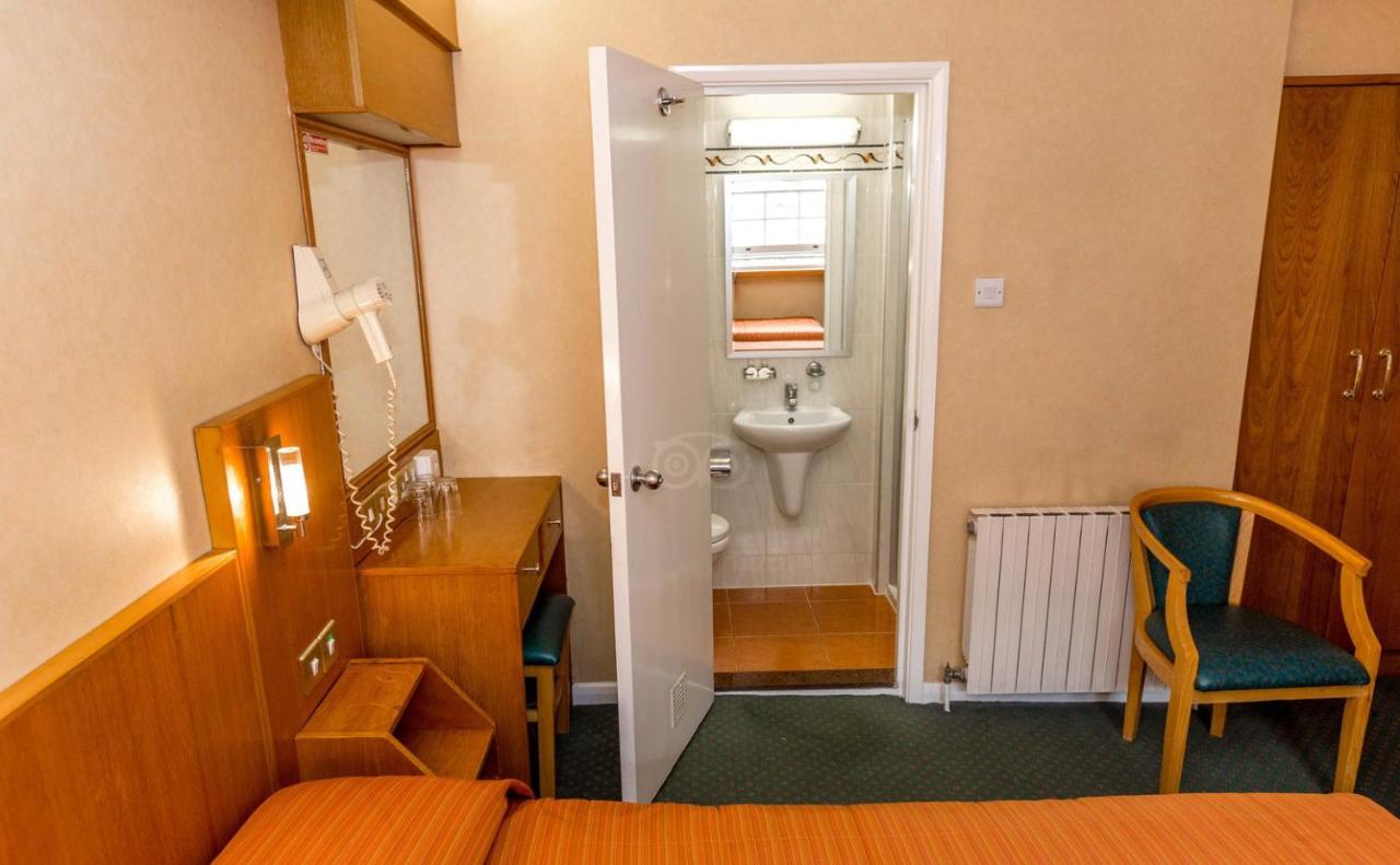 The Beverley House Hotel - 3