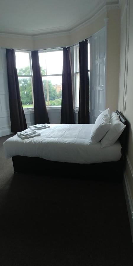 Mayfair Guest House - Laterooms