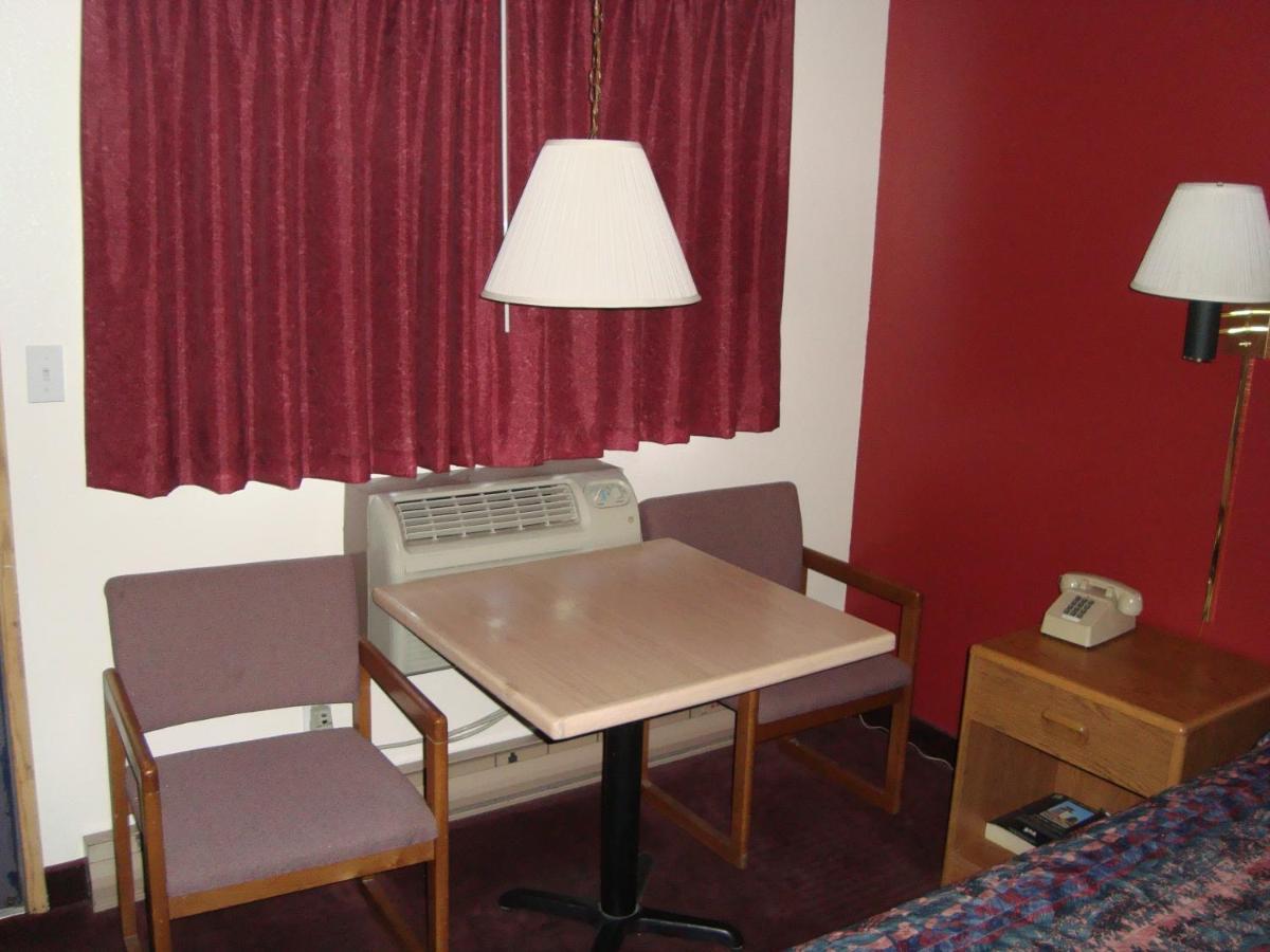 Willow Spring Motel — photo 4