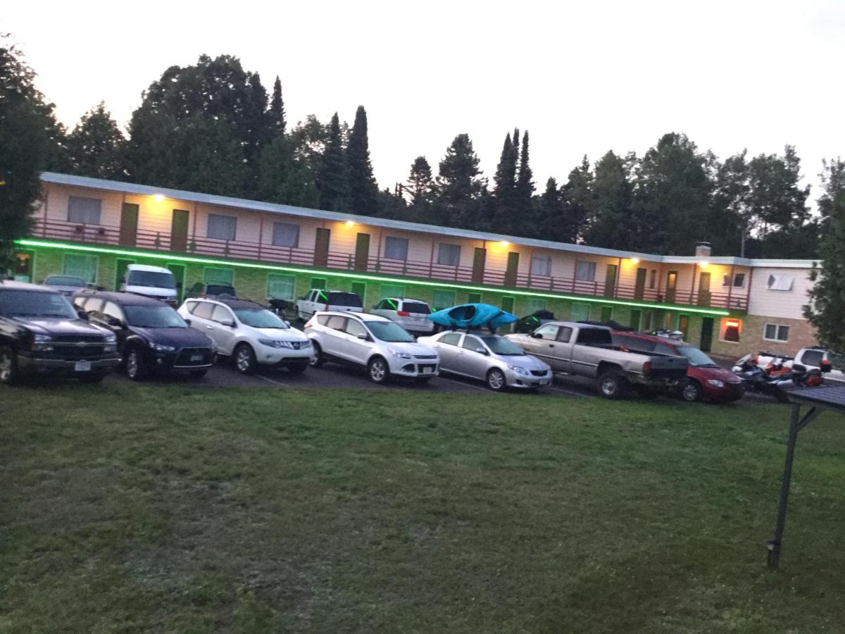 Cedars Motel — photo 16