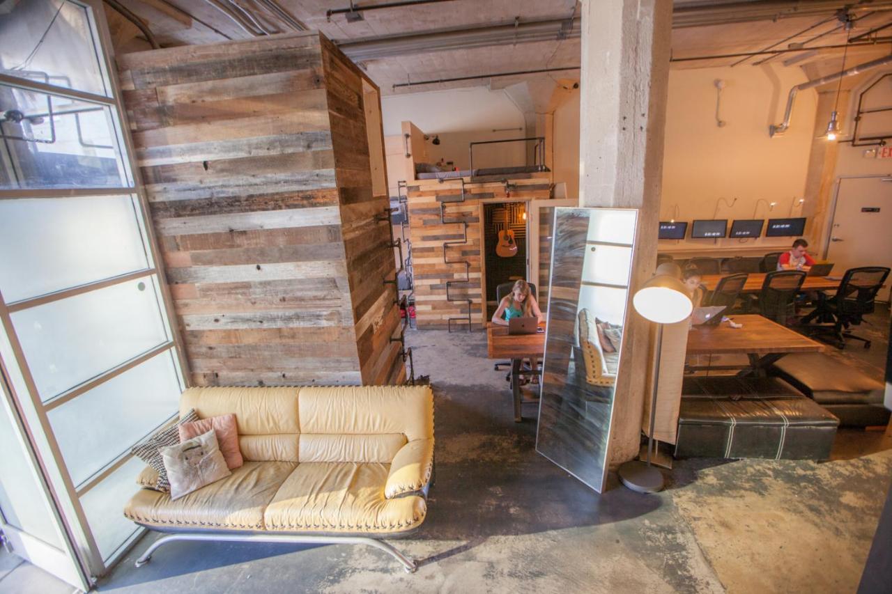 PodShare Hollywood - 3