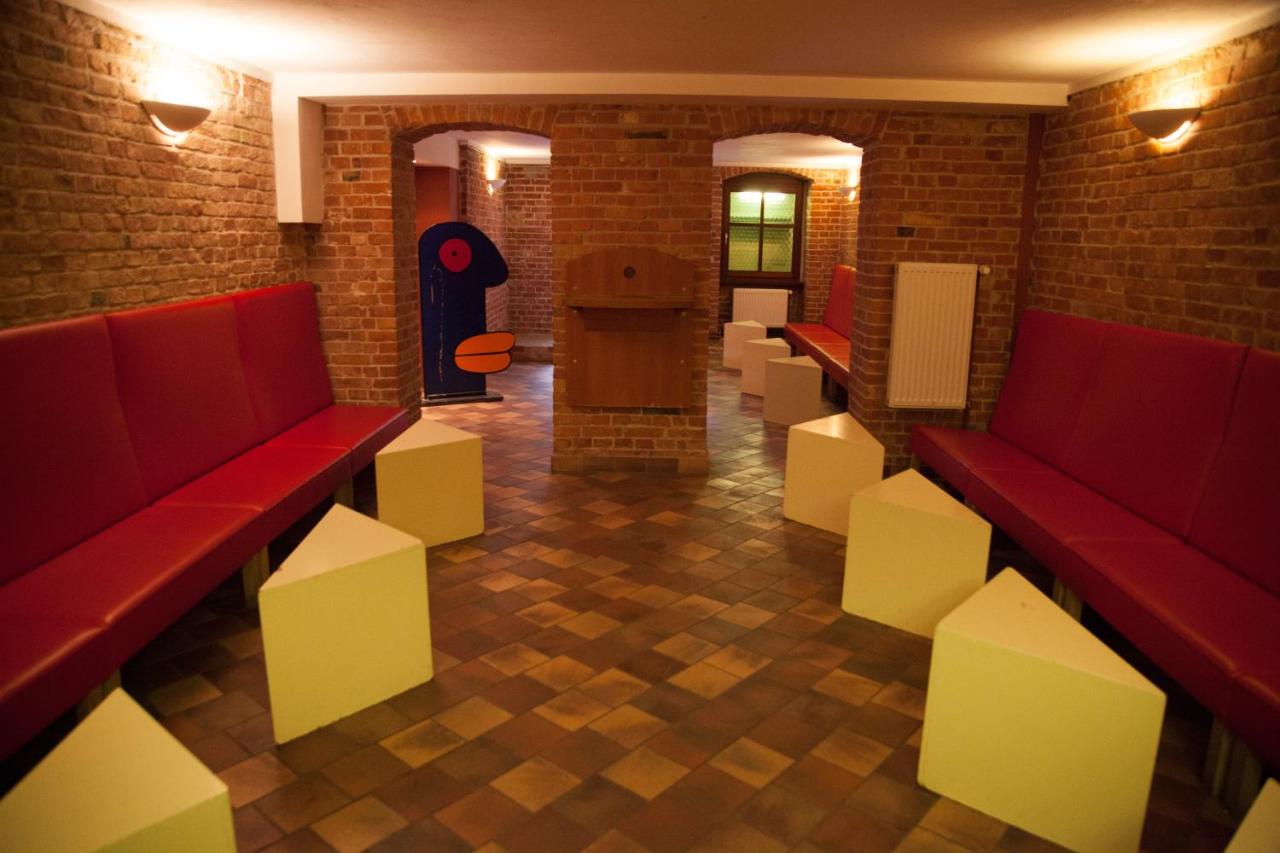 Steps-Hotel - 5