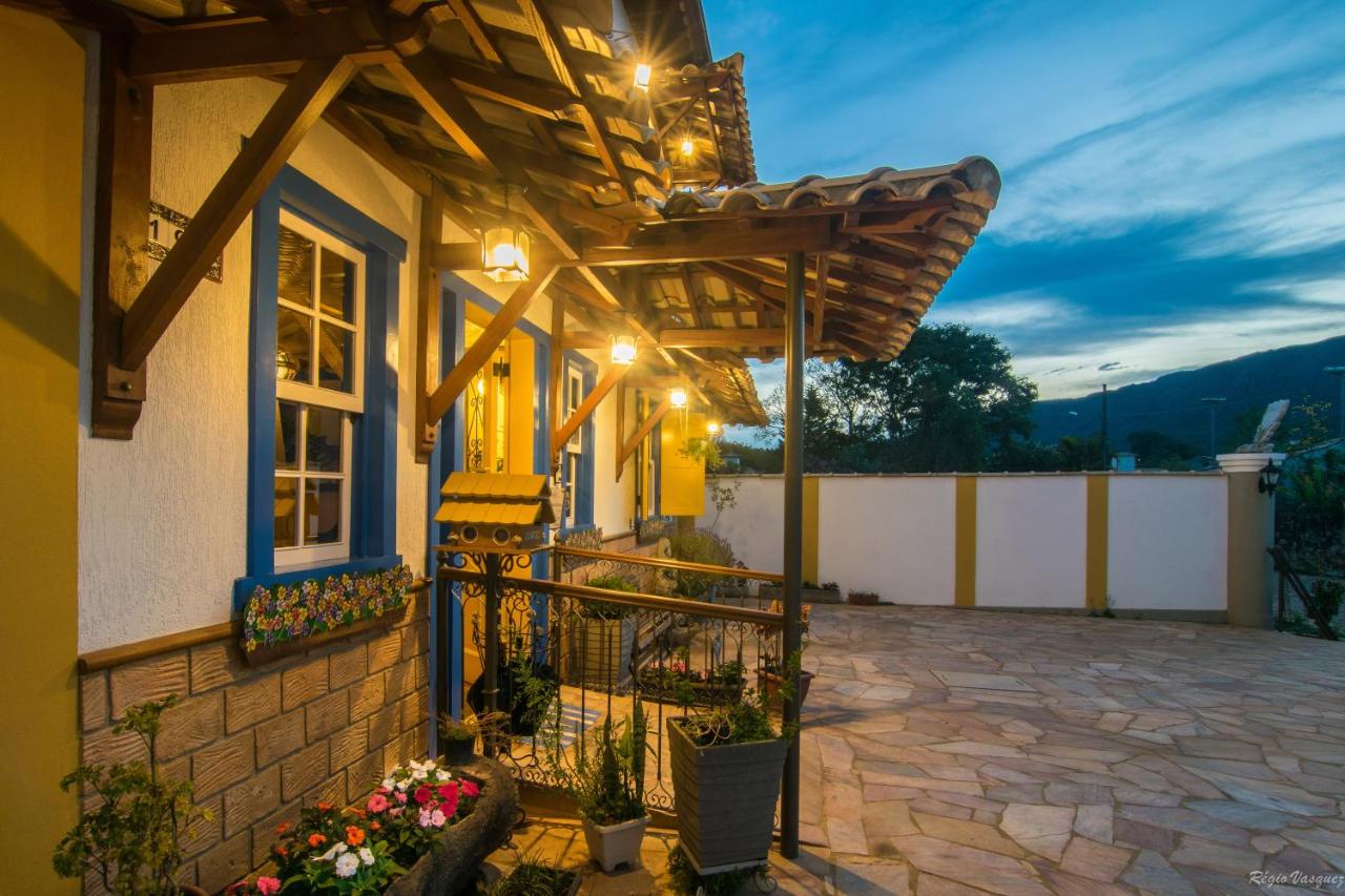 Pousada Marília de Dirceu — quarto