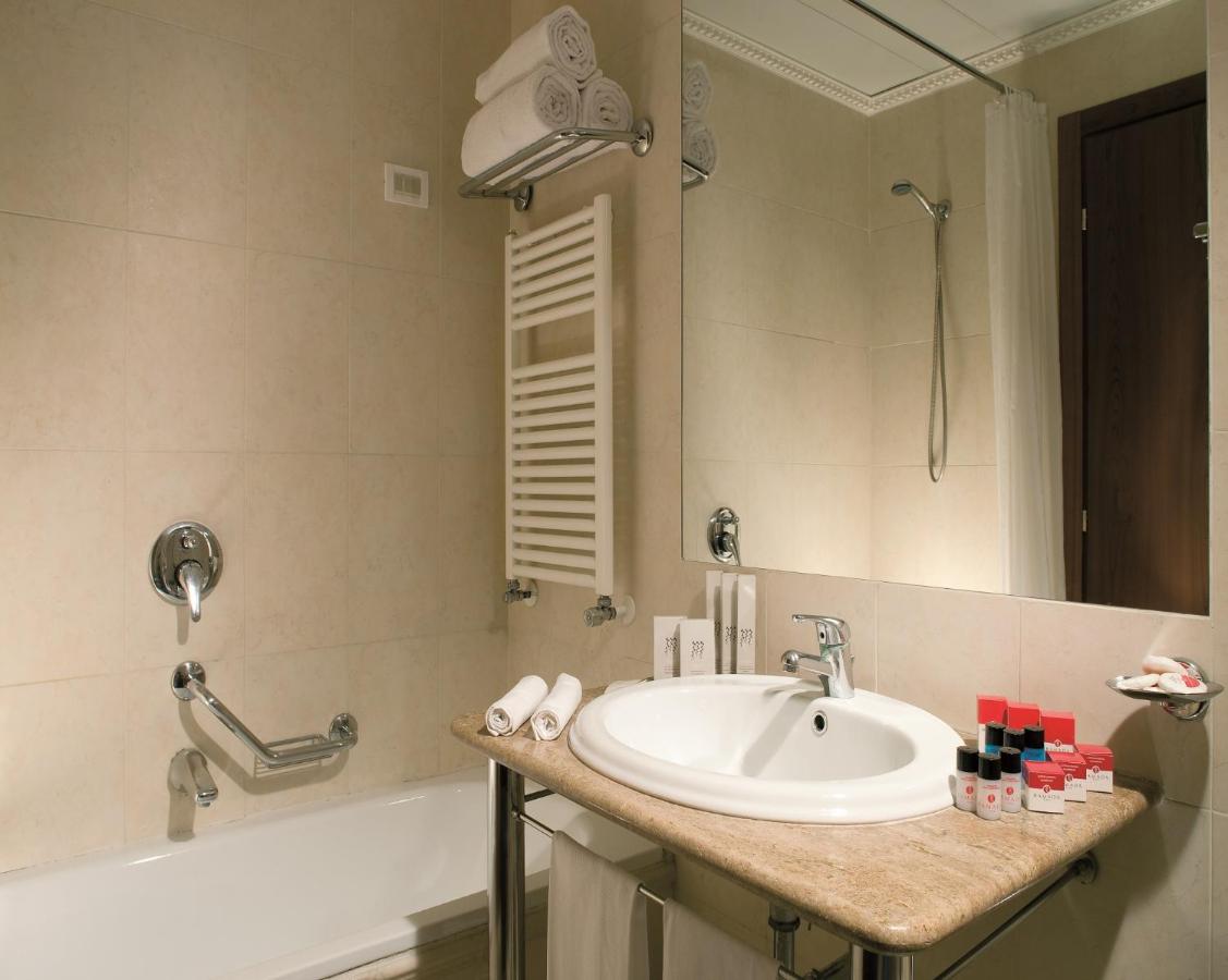 Ramada by Wyndham Naples - 5