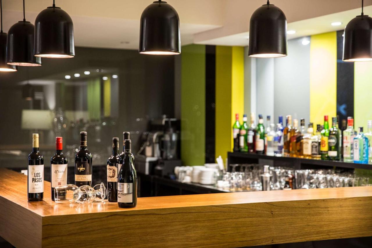 Howard Johnson Plaza Buenos Aires - 4