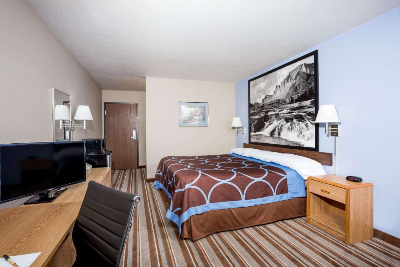 Grizzly Inn Motel — photo 7