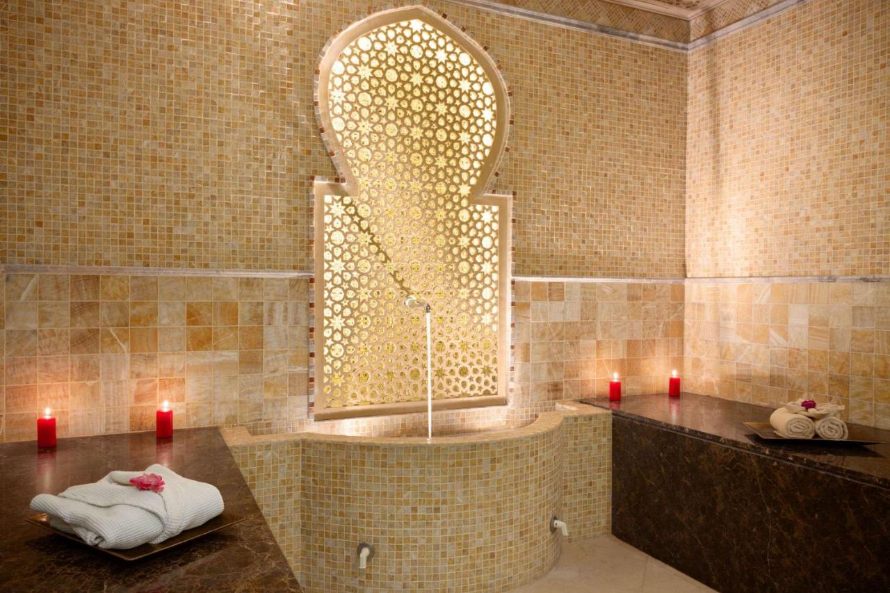 Ramada by Wyndham Manama City Centre photo