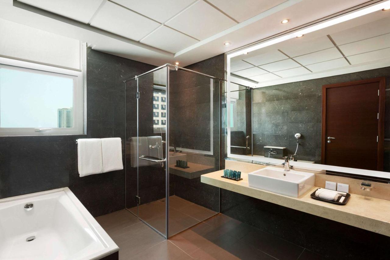 Ramada by Wyndham Manama City Centre photo
