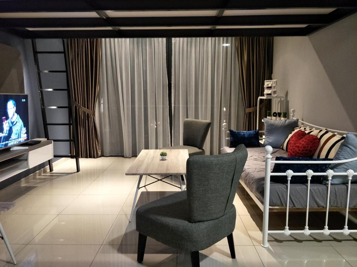 Atlantis Residence Jalan Ksb 11a Taman Mutiara Kota Syahbandar Malacca Malaysia Booking Com