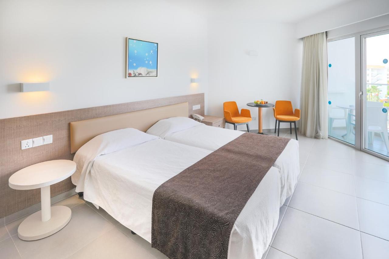 Vassos Nissi Plage Hotel & Spa photo